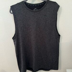 Men’s Nike Dry-Fit Shirt grey